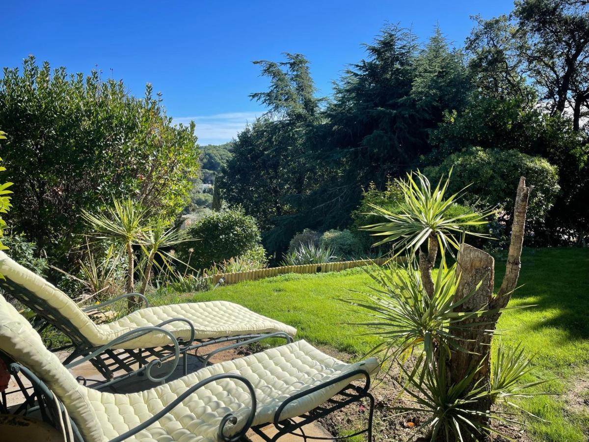 Domaine Des Tuilieres Avec Jacuzzi Apartment *